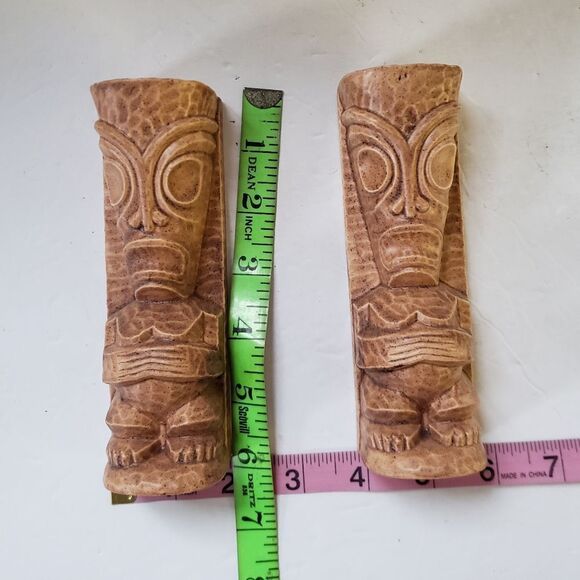 Totem Salt & Pepper Shakers - Picture 8 of 8